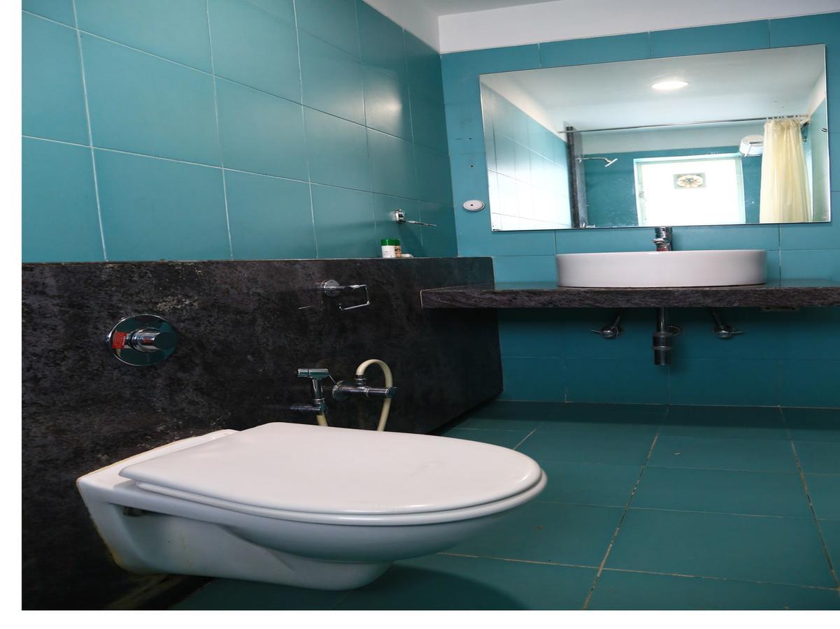 Oyo 13771 Executive Residency Hotel Púna Kültér fotó