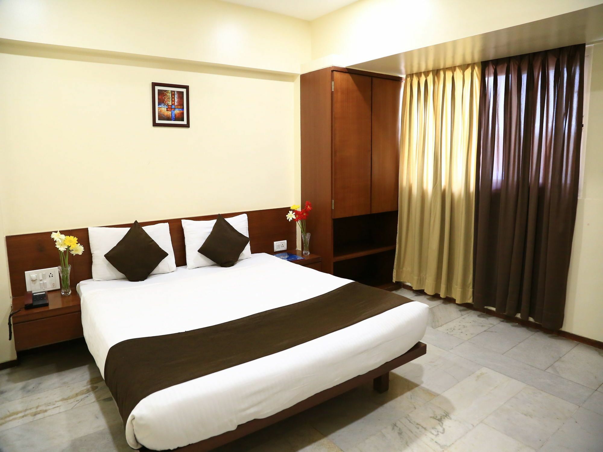 Oyo 13771 Executive Residency Hotel Púna Kültér fotó