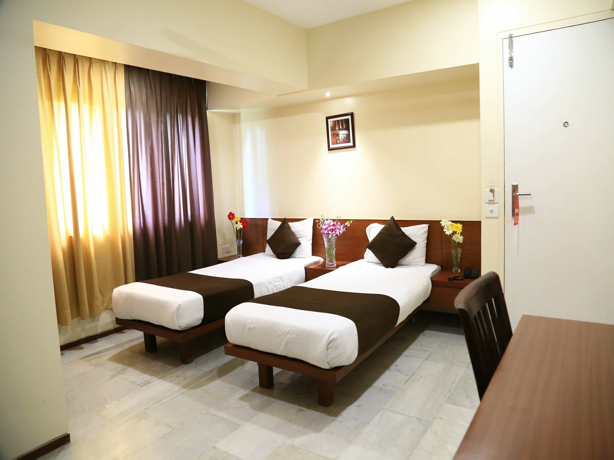Oyo 13771 Executive Residency Hotel Púna Kültér fotó